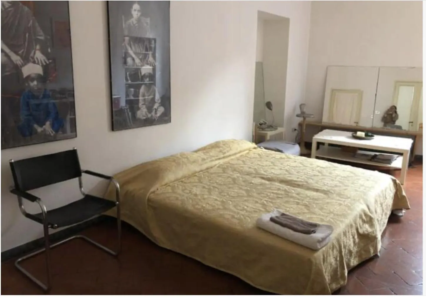 Homestay Large Room In Antique Building In Santo Spirito Florence